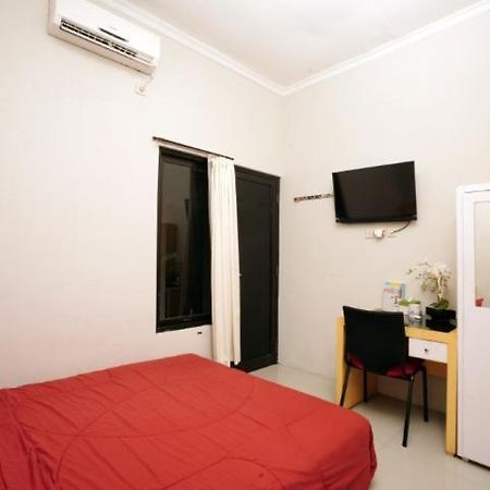 Dparagon Pamela 3 Hostel Yogyakarta Exterior photo