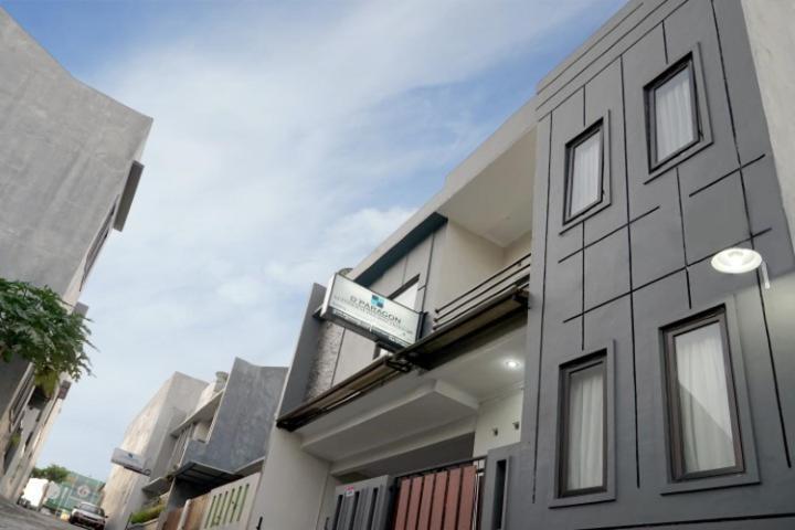 Dparagon Pamela 3 Hostel Yogyakarta Exterior photo